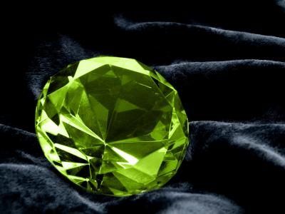 Emerald bijou